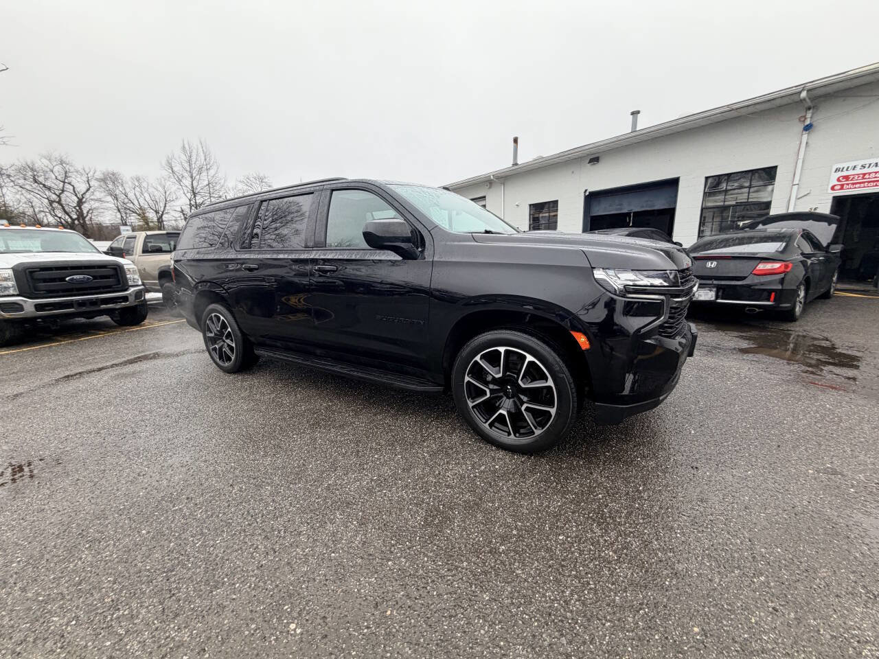 Used 2021 Chevrolet Suburban RST image 7