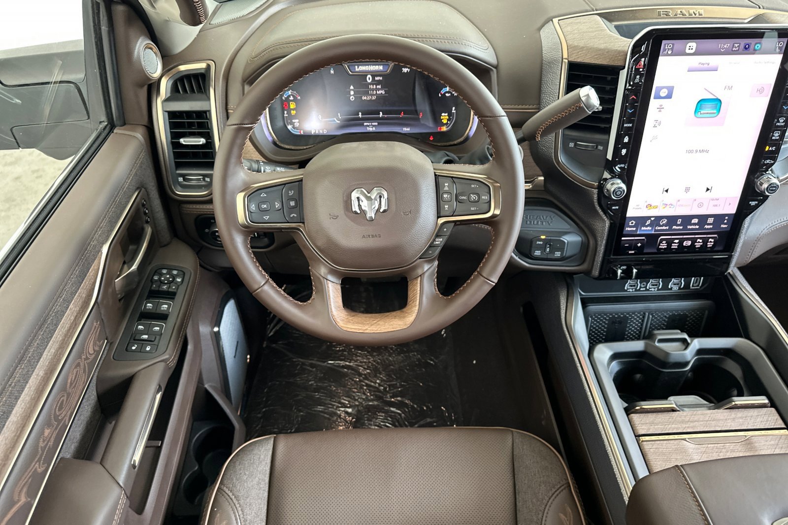 New 2026 RAM 3500 Longhorn w/ Max Tow Package image 15