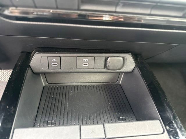 Used 2024 Toyota Prius LE FWD image 22