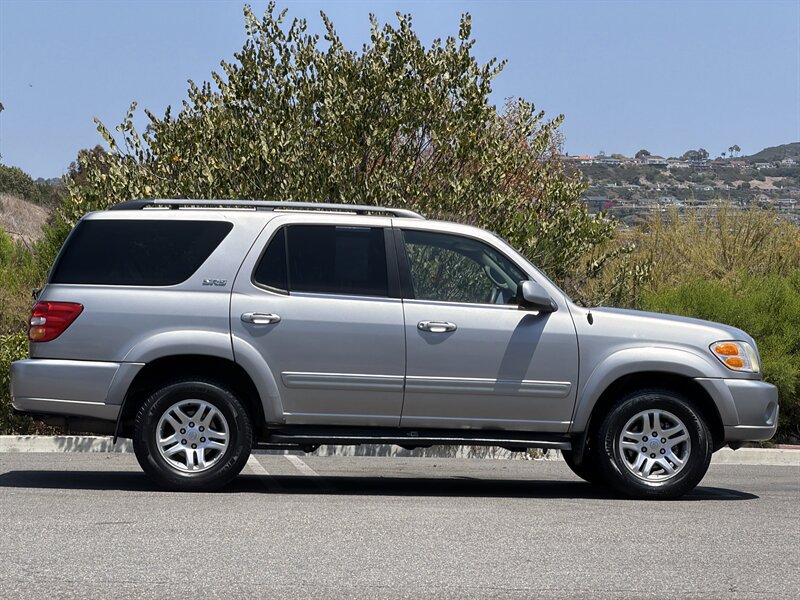 Used 2004 Toyota Sequoia SR5 RWD image 7