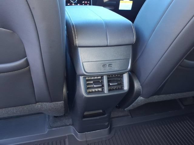 New 2027 GMC Terrain Elevation w/ Elevation Premium Package AWD/4WD image 16