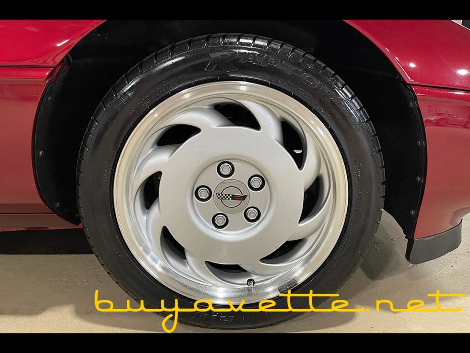 Used 1992 Chevrolet Corvette Convertible image 13