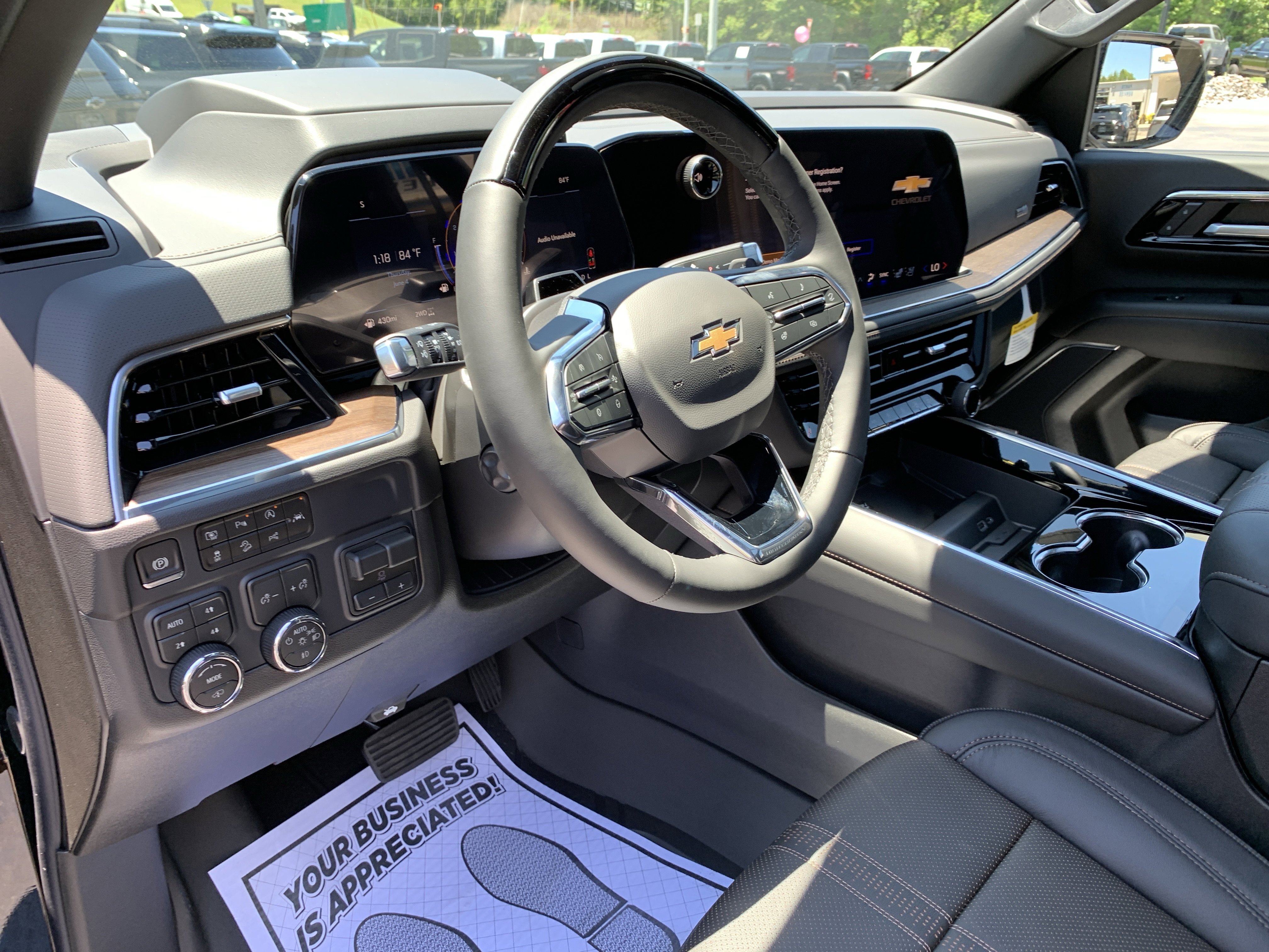 New 2026 Chevrolet Suburban High Country AWD/4WD image 14