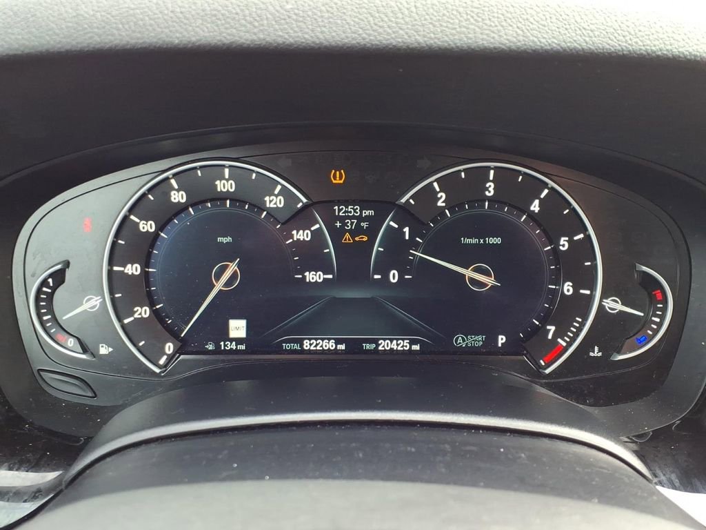 Used 2019 BMW 540i xDrive w/ M Sport Package image 29