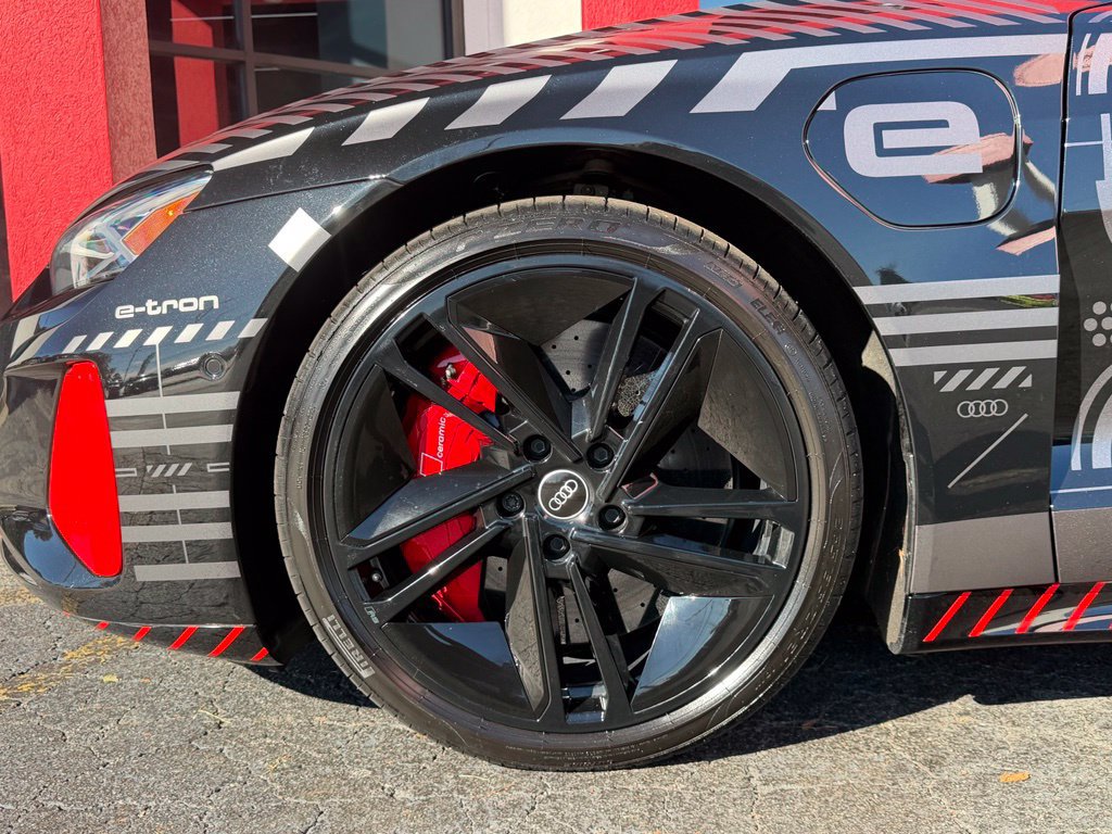 Used 2023 Audi e-tron GT Premium Plus AWD/4WD image 5