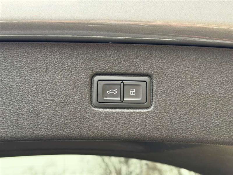 Used 2018 Audi Q7 2.0T Premium Plus image 27