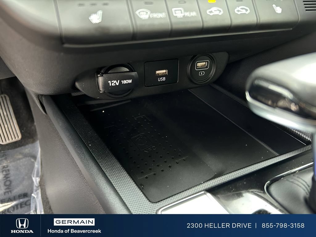 Used 2023 Hyundai Elantra Limited w/ Cargo Package FWD image 8