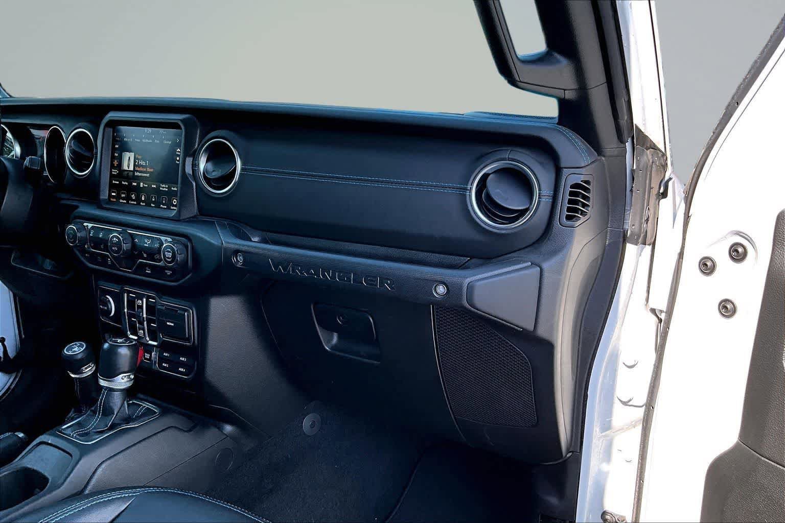 Used 2023 Jeep Wrangler Unlimited Rubicon 4xe w/ Cold Weather Group AWD/4WD image 24