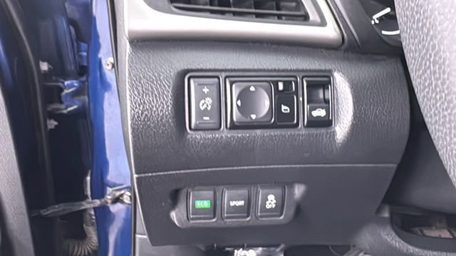 Used 2016 Nissan Sentra SR image 30