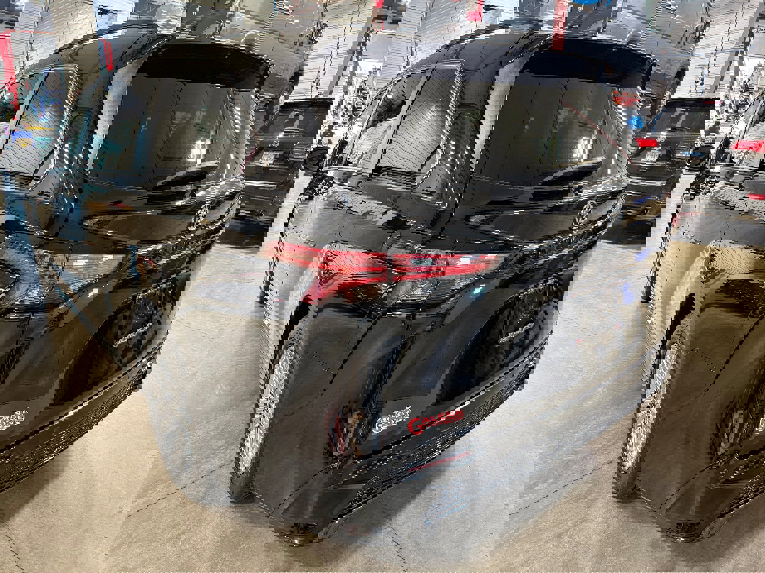 Used 2022 Toyota Sienna XSE w/ XSE Plus Package image 26