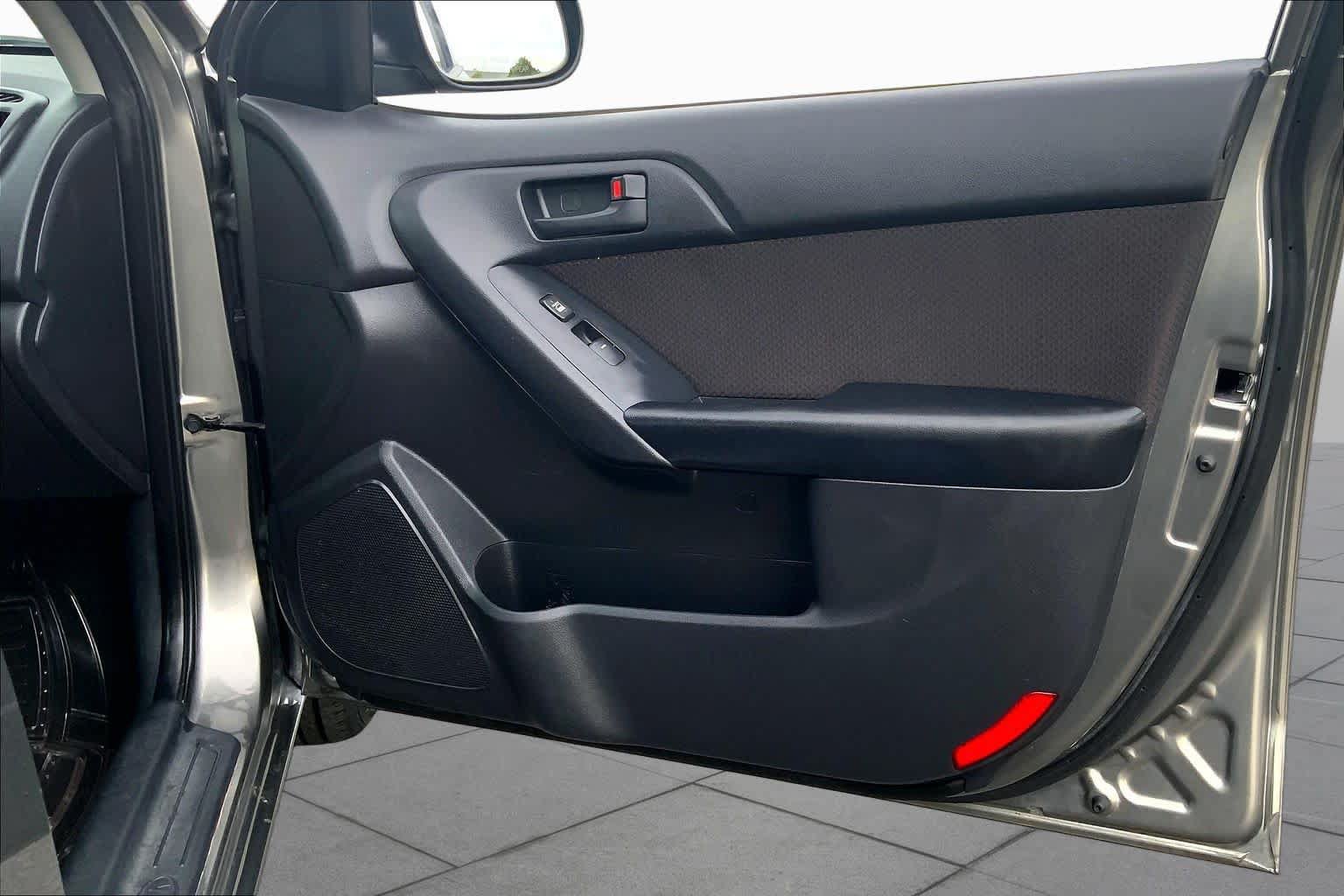 Used 2012 Kia Forte EX FWD image 22