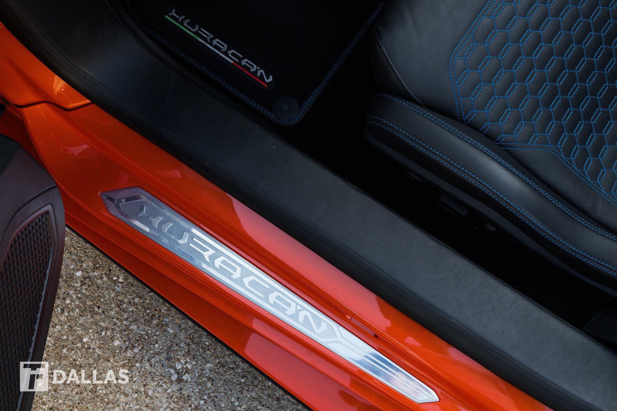 Used 2022 Lamborghini Huracan EVO image 22