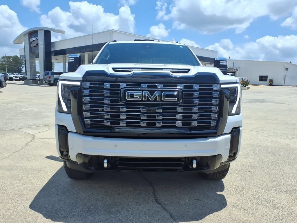Used 2025 GMC Sierra 2500 Denali Ultimate AWD/4WD image 2