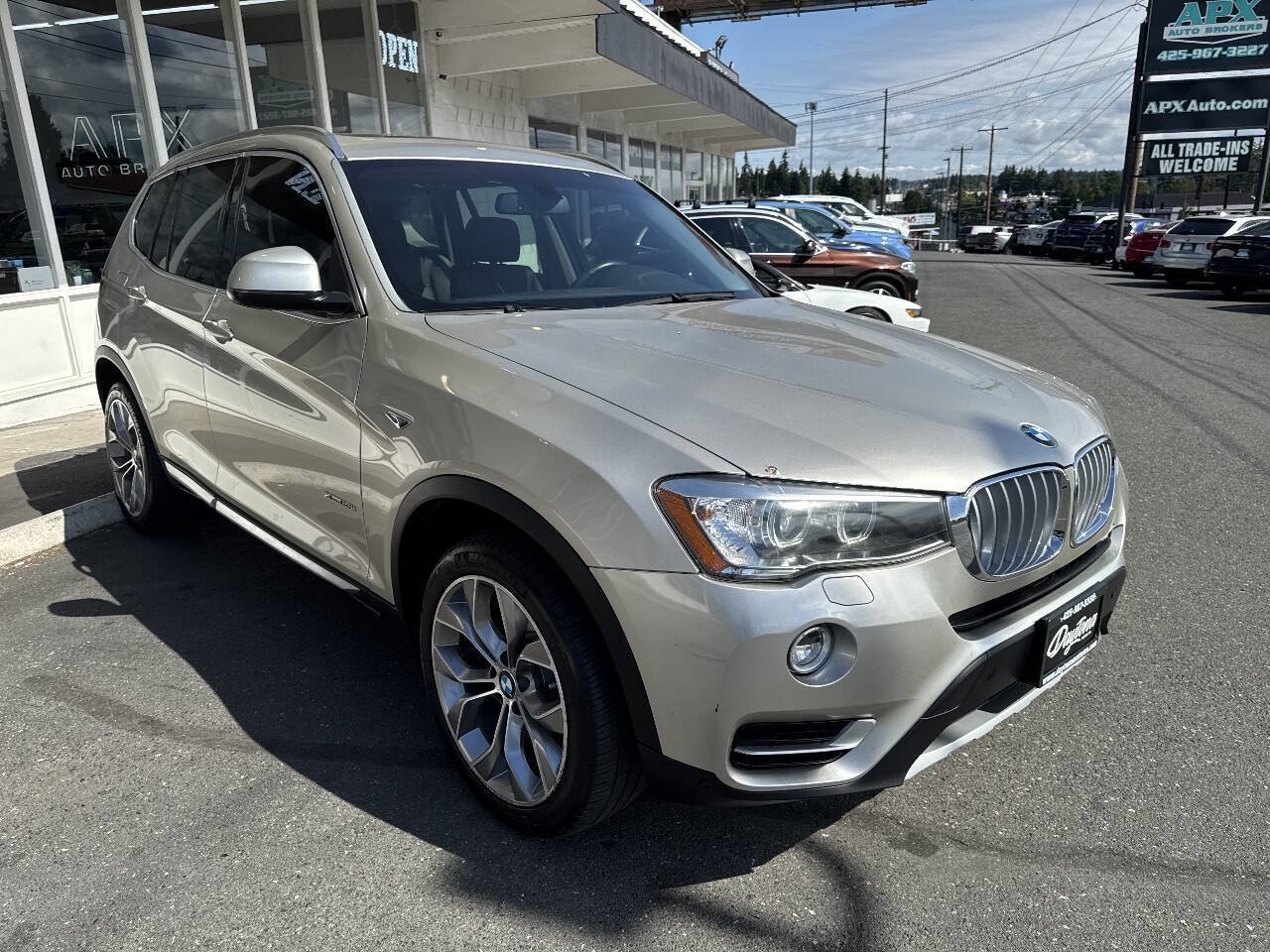 Used 2016 BMW X3 xDrive28i w/ Premium Package AWD/4WD image 10