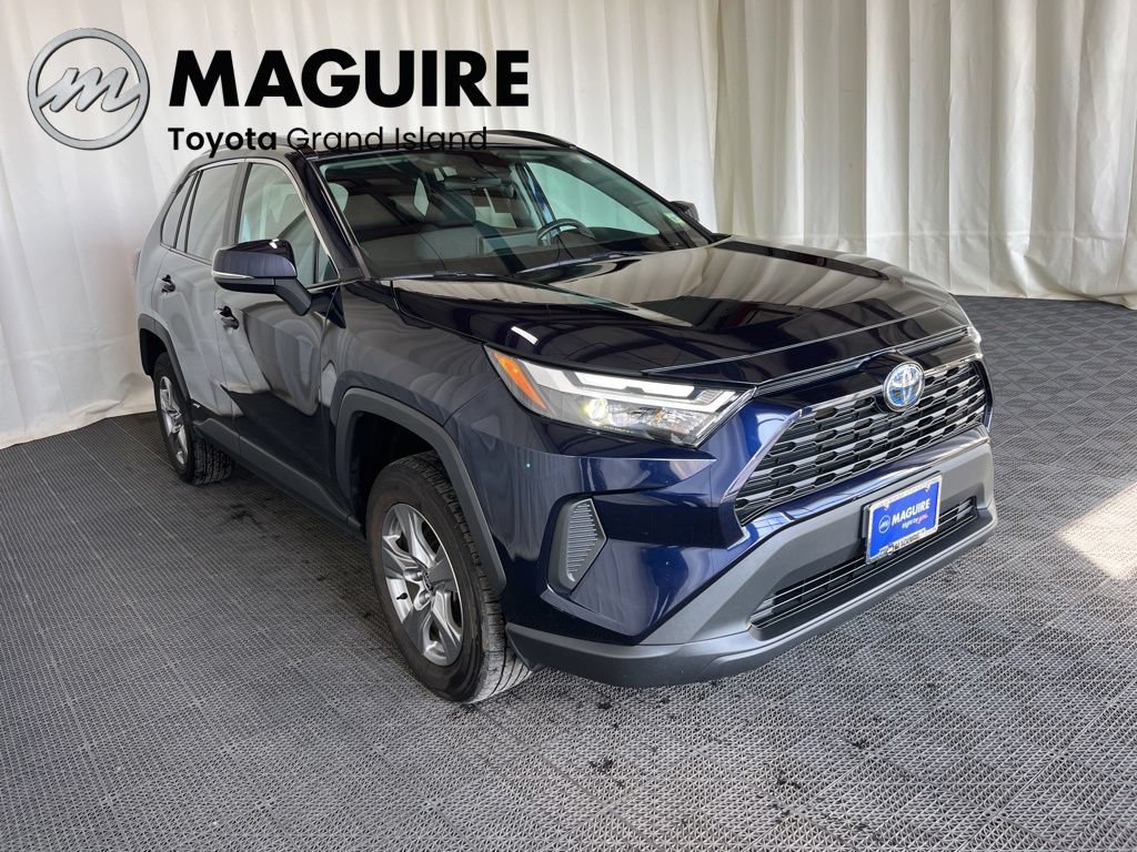 Used 2024 Toyota RAV4 XLE AWD/4WD image 32