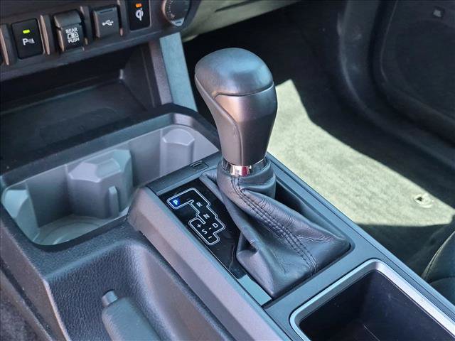 Used 2021 Toyota Tacoma TRD Off-Road w/ TRD Premium Off Road Package AWD/4WD image 12