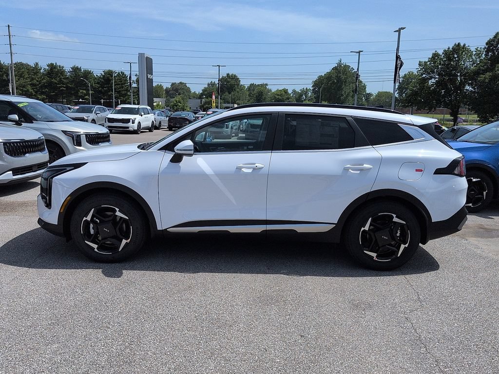 New 2026 Kia Sportage EX FWD image 4
