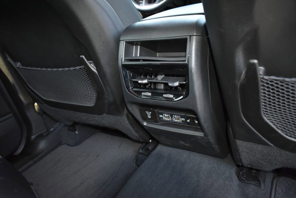 Used 2024 Jeep Grand Cherokee Limited image 32