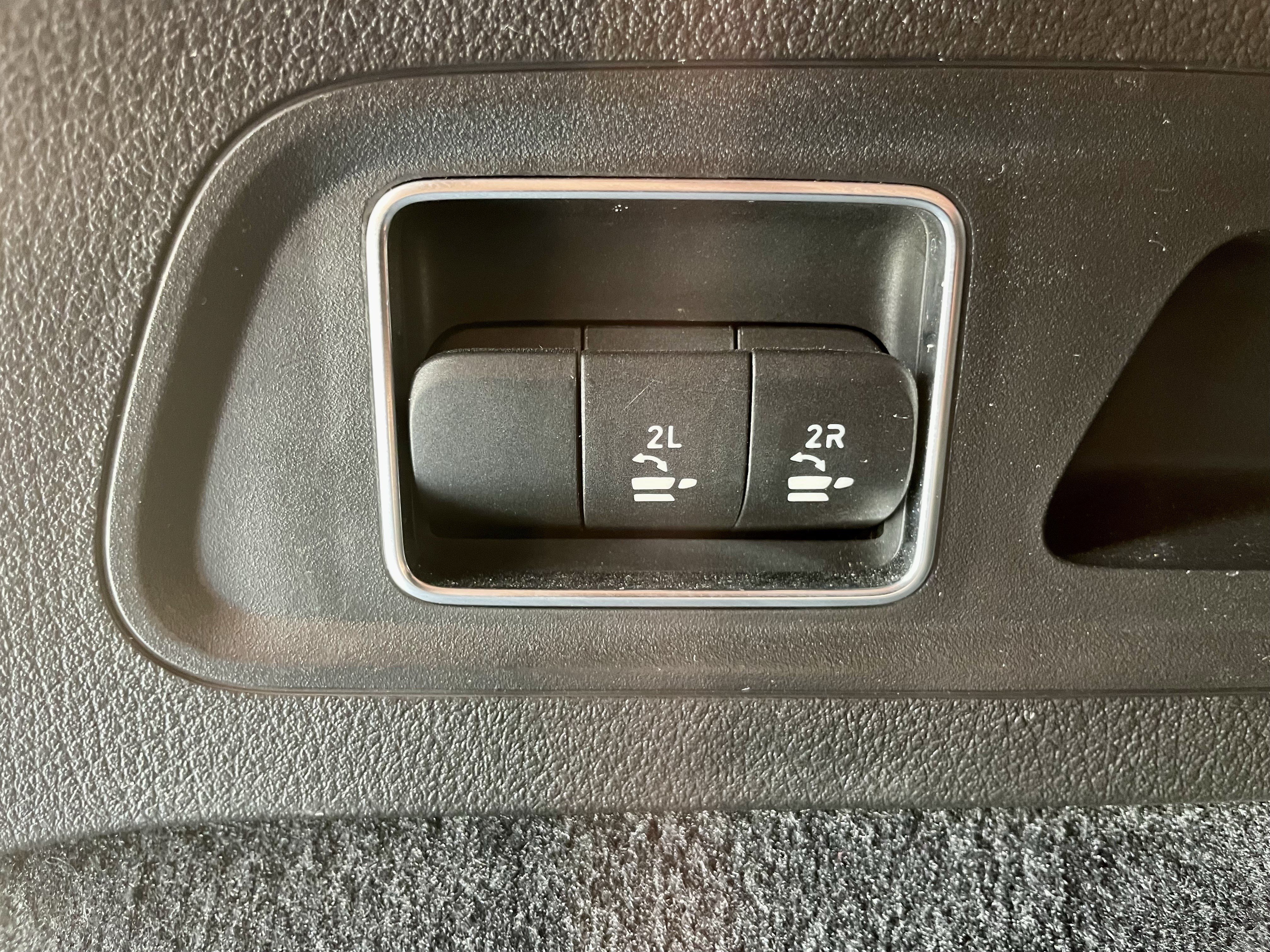 Used 2022 Mercedes-Benz GLS 450 4MATIC image 42