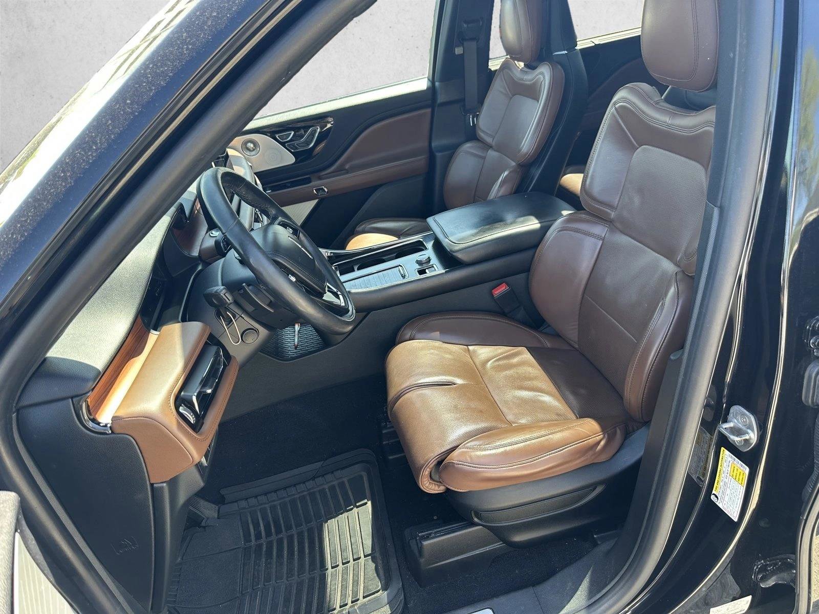 Used 2020 Lincoln Aviator Reserve w/ Equipment Group 202A AWD/4WD image 12