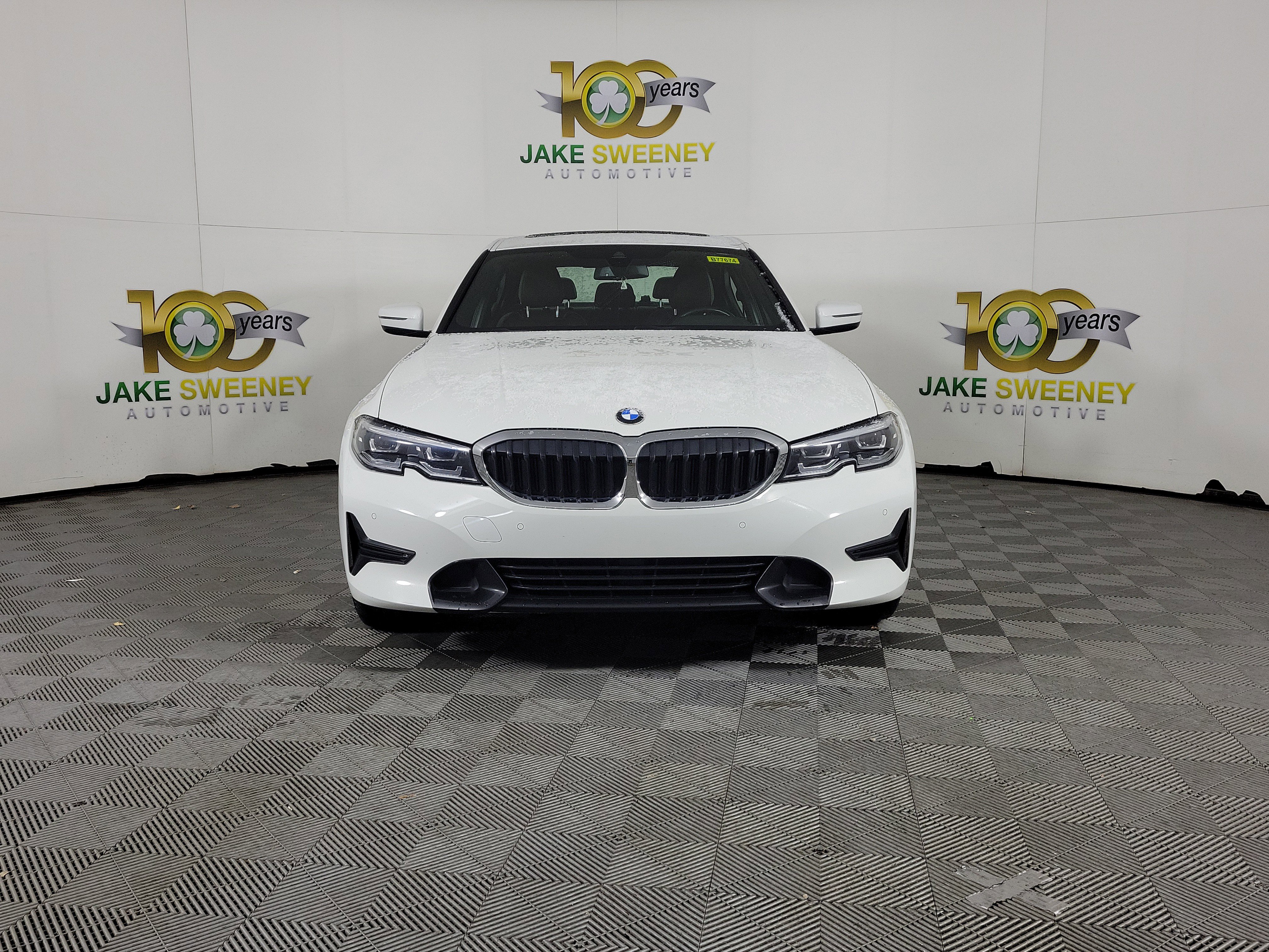 Used 2020 BMW 330i xDrive Sedan w/ Premium Package image 2