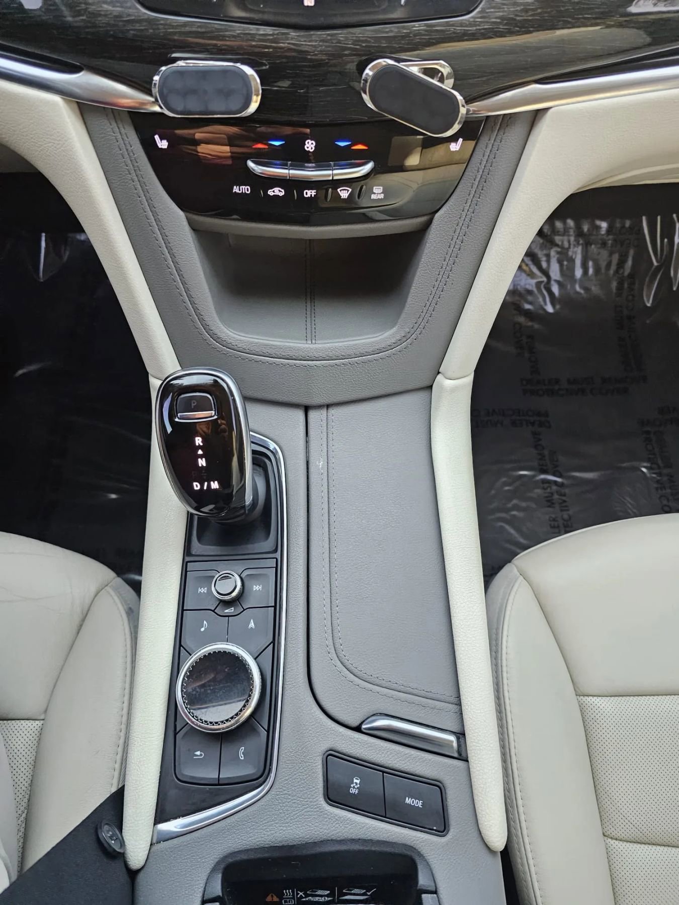 Used 2020 Cadillac XT6 Premium Luxury FWD image 24