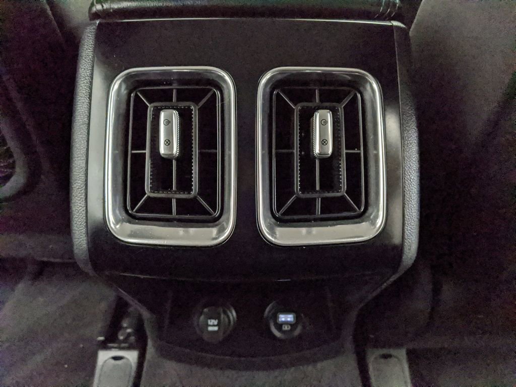 Used 2023 Kia Sorento LX FWD image 13