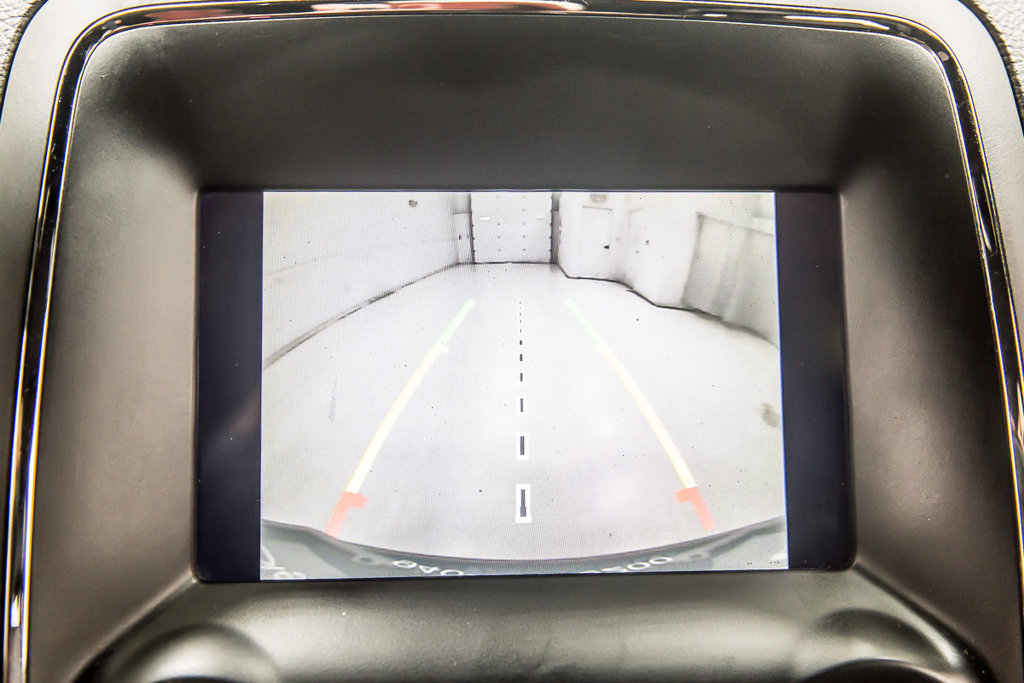 Used 2023 Chevrolet Traverse LS w/ Safety Package FWD image 15