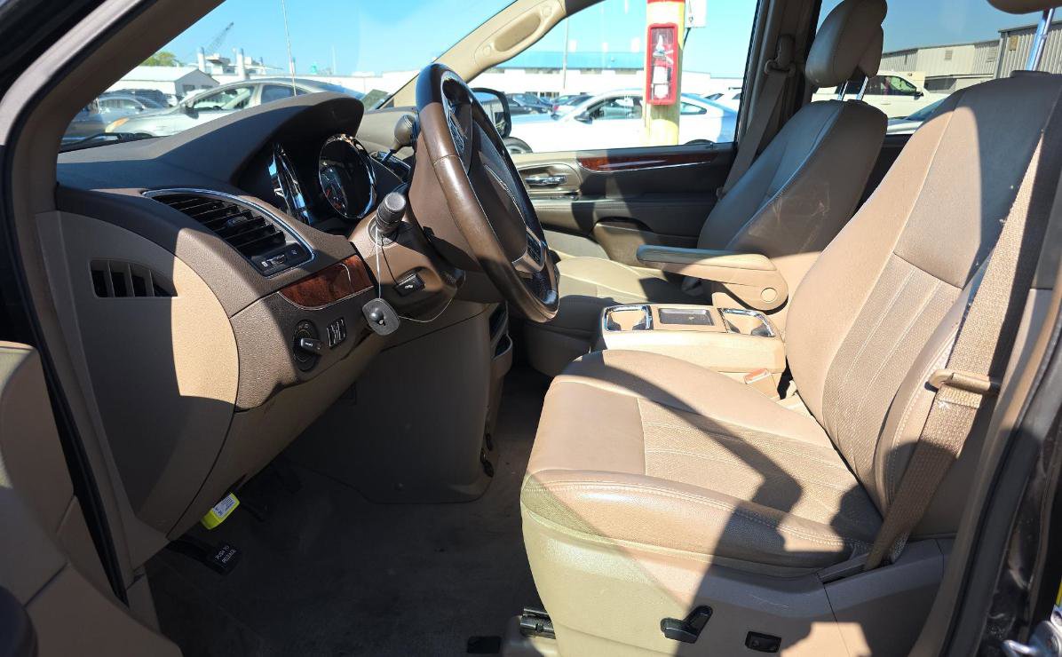 Used 2012 Chrysler Town & Country Touring w/ Entertainment Group #1 image 7