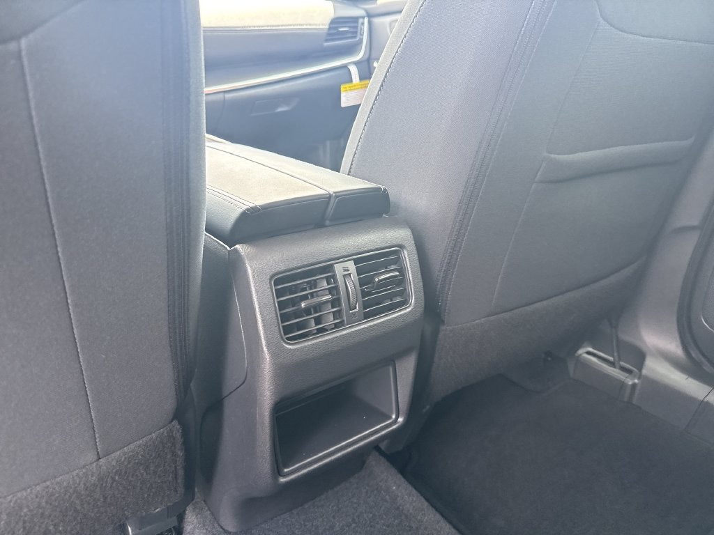 Used 2026 Nissan Rogue S AWD/4WD image 20
