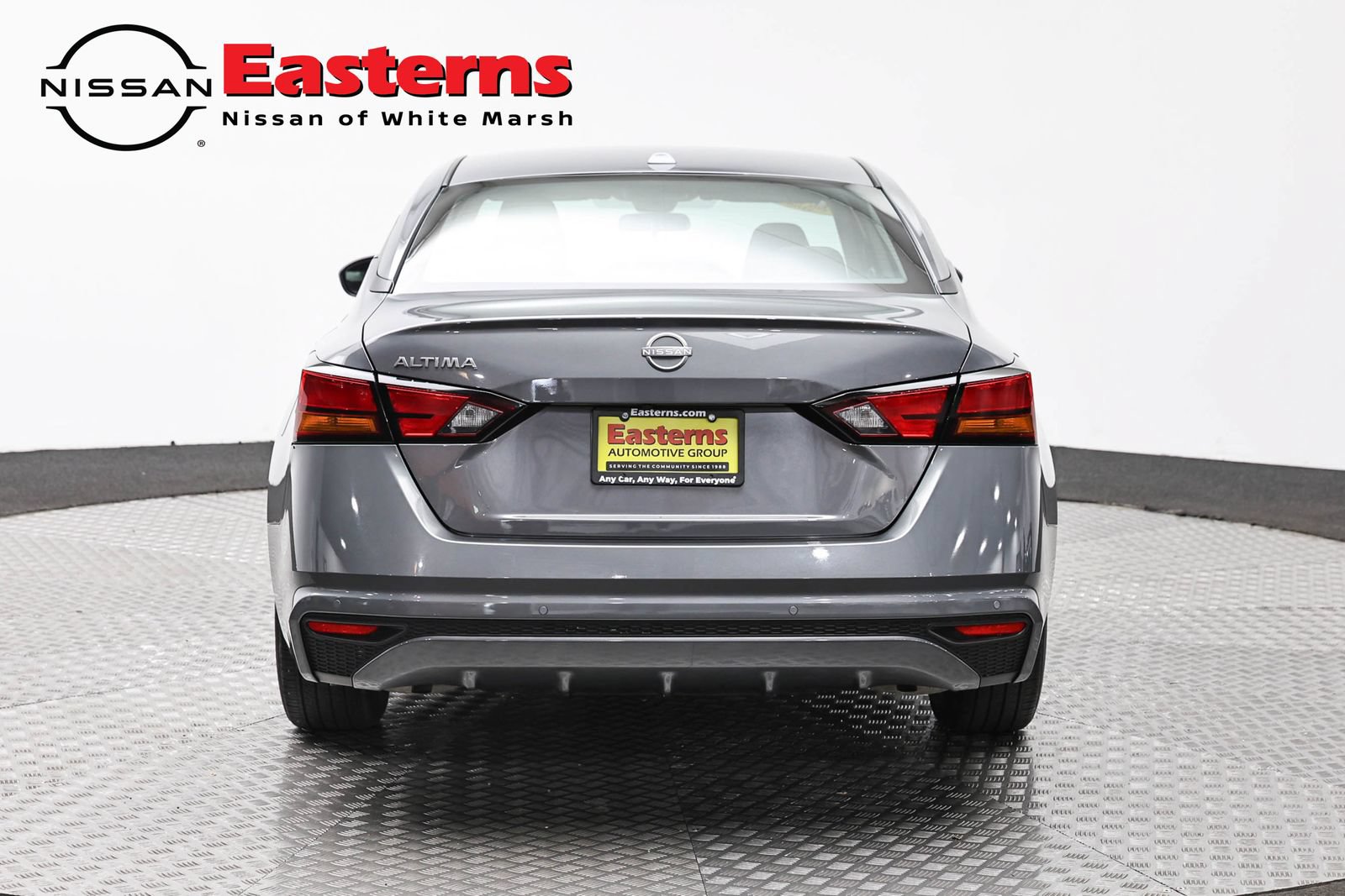 Used 2025 Nissan Altima 2.5 SV FWD image 6