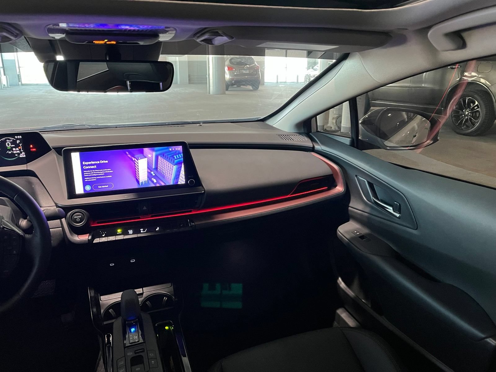 Used 2024 Toyota Prius Prime FWD image 43