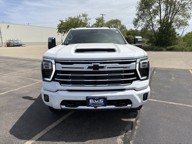 New 2026 Chevrolet Silverado 2500 LT w/ Z71 Chrome Sport Edition AWD/4WD image 2