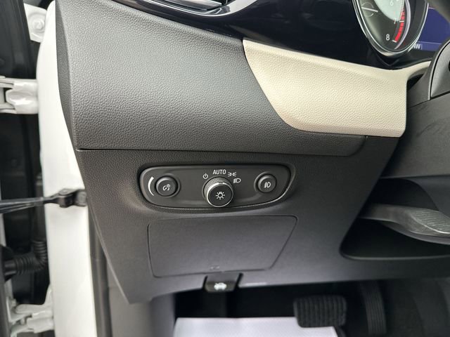 Certified 2022 Buick Encore GX Select image 19