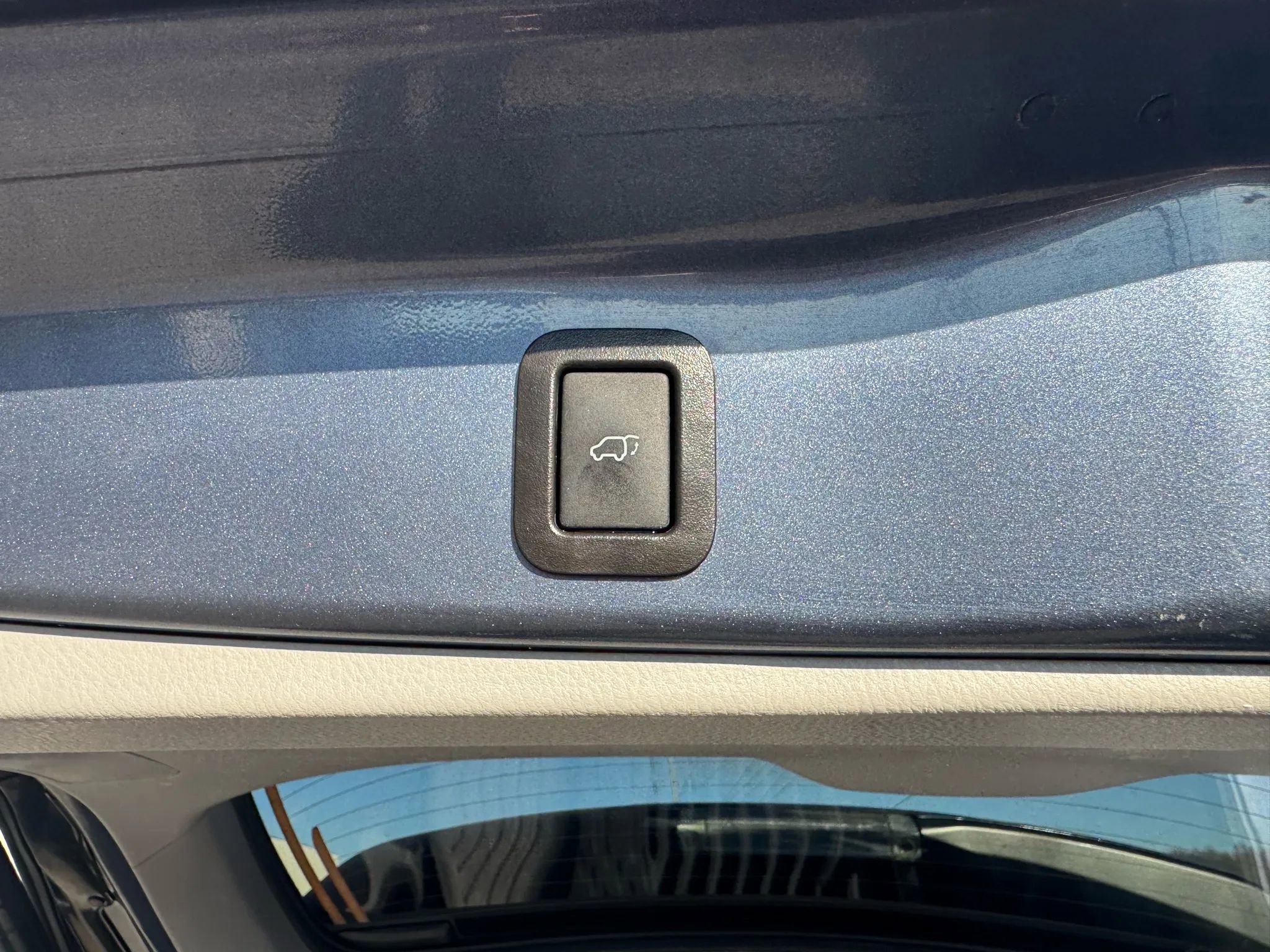 Used 2019 Toyota Highlander Plus image 6