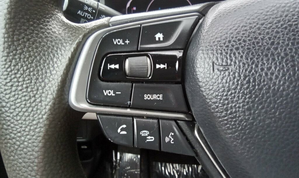 Used 2019 Honda Accord LX image 13