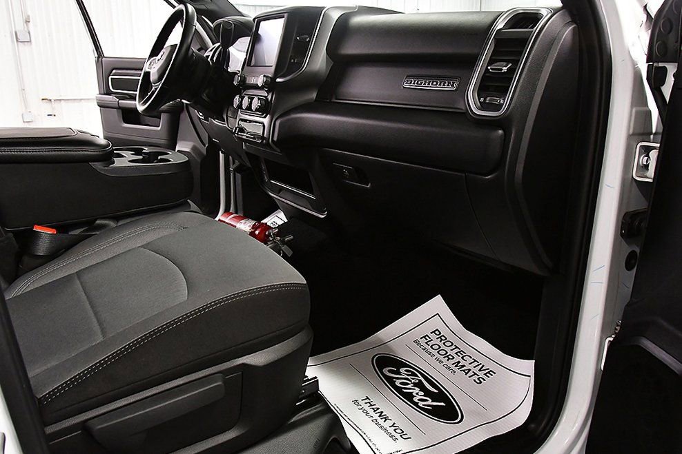 Used 2024 RAM 3500 Big Horn image 34