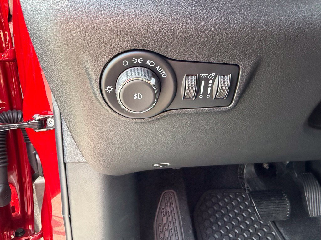 New 2026 Jeep Compass Latitude AWD/4WD image 17