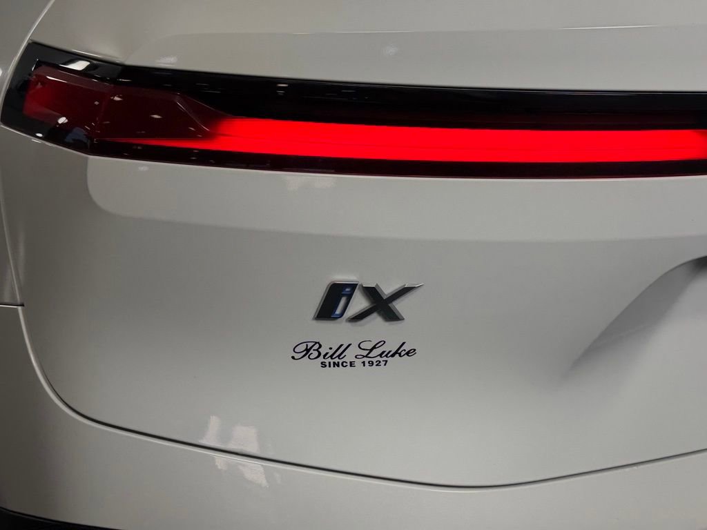 Used 2024 BMW iX xDrive50 w/ Premium Package image 13