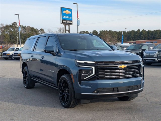 New 2025 Chevrolet Suburban High Country image 2