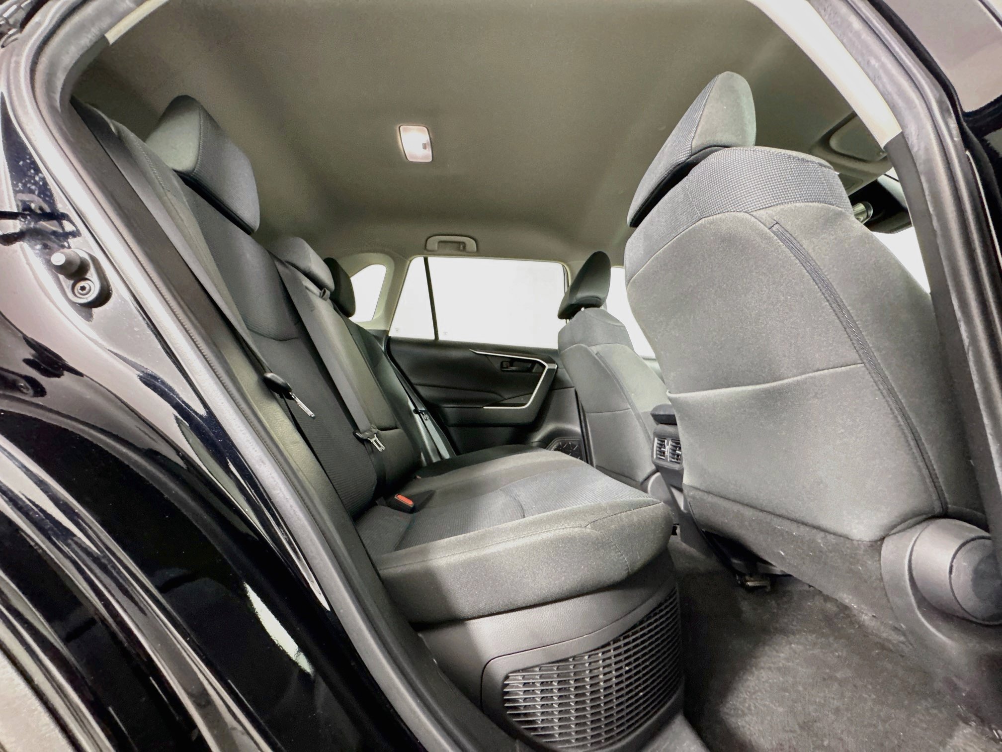 Certified 2023 Toyota RAV4 LE AWD/4WD image 26