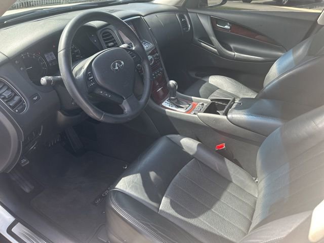 Used 2017 INFINITI QX50 AWD w/ Premium Plus Package image 4