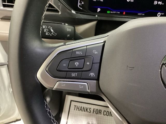 Certified 2023 Volkswagen Taos SEL image 13