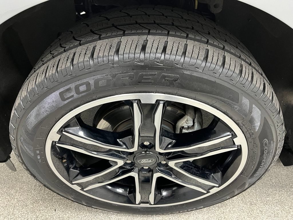 Used 2020 Ford Expedition Limited w/ Special Edition Package AWD/4WD image 15