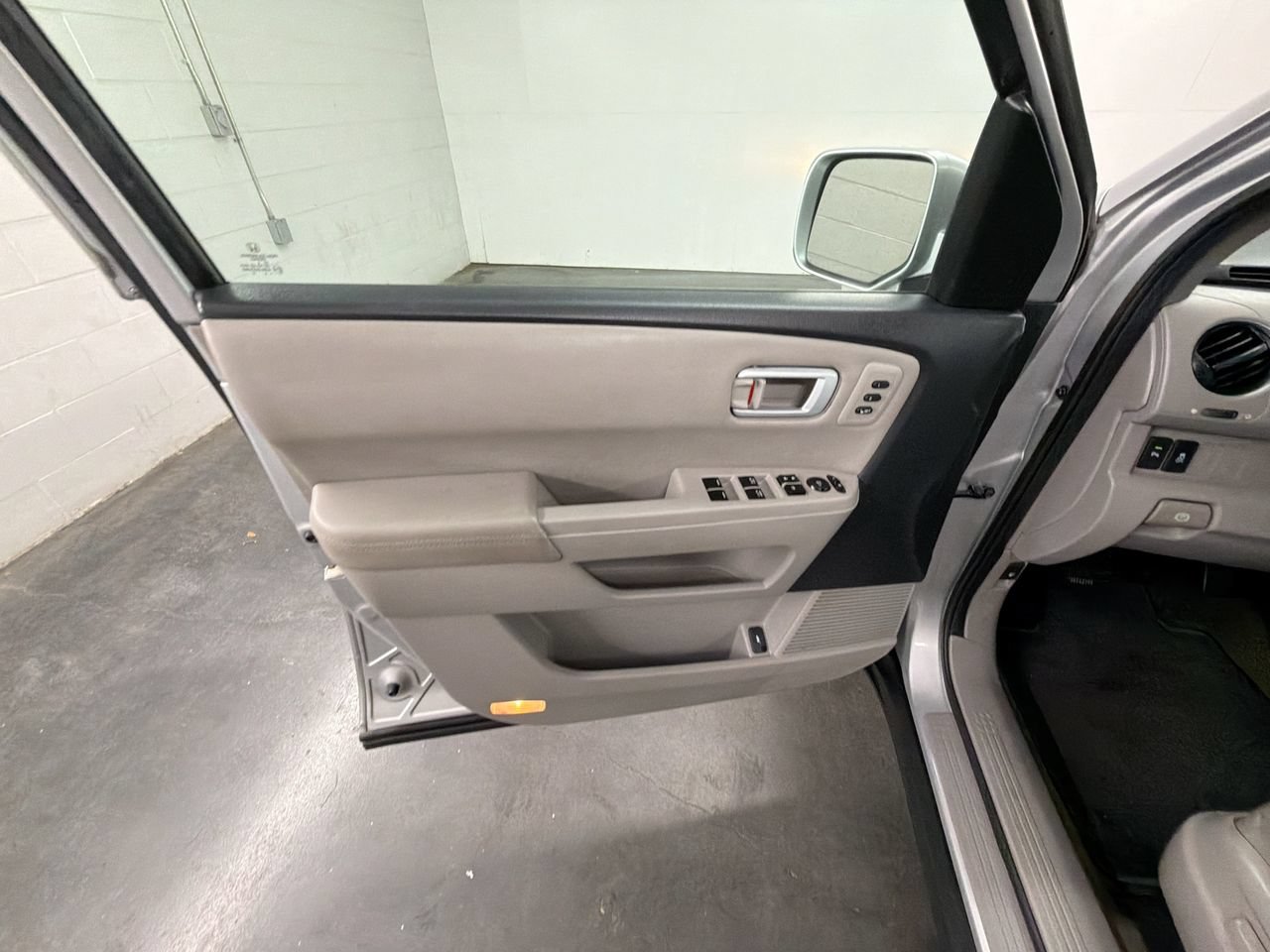 Used 2015 Honda Pilot Touring image 22