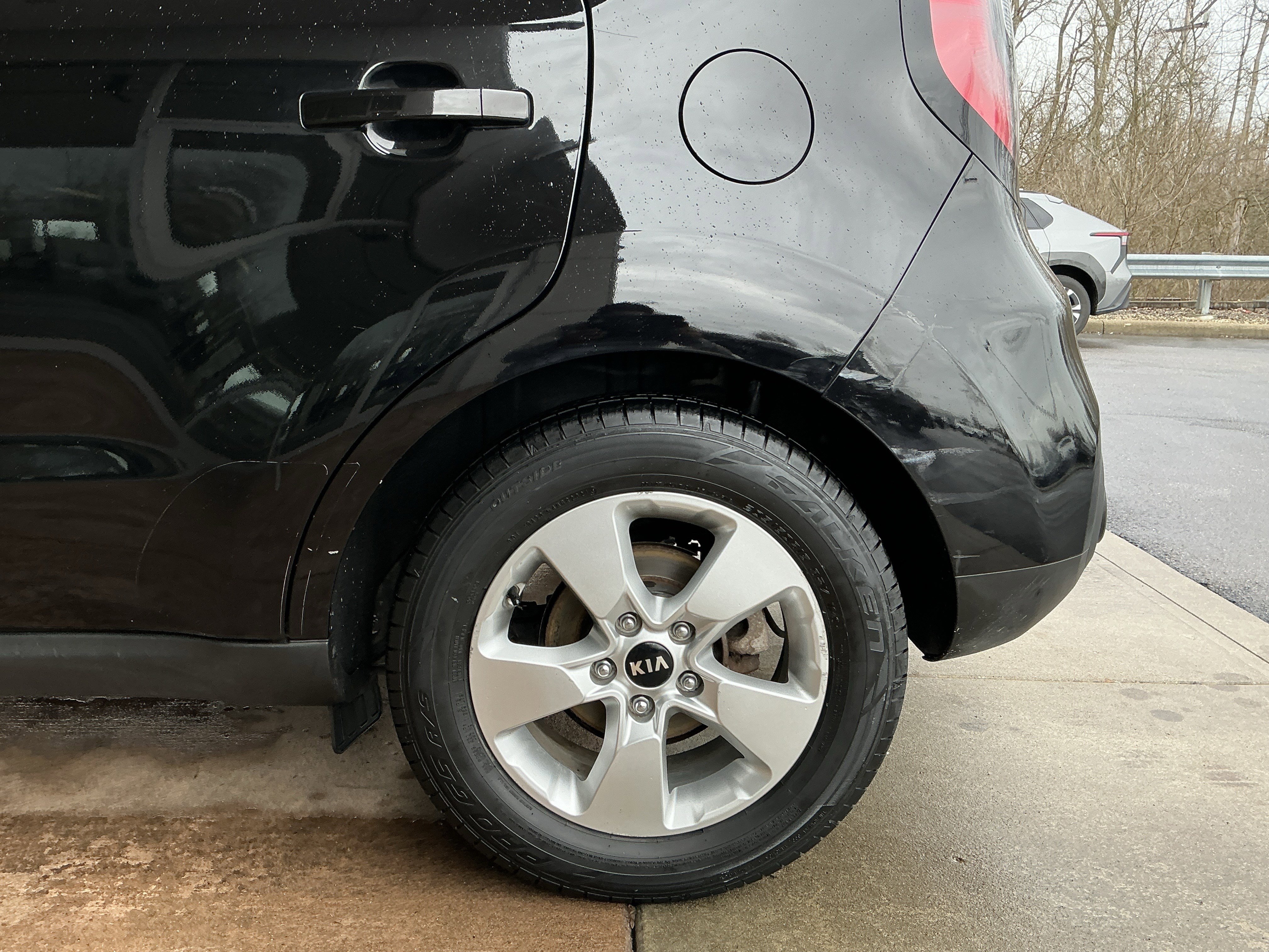 Used 2018 Kia Soul image 23