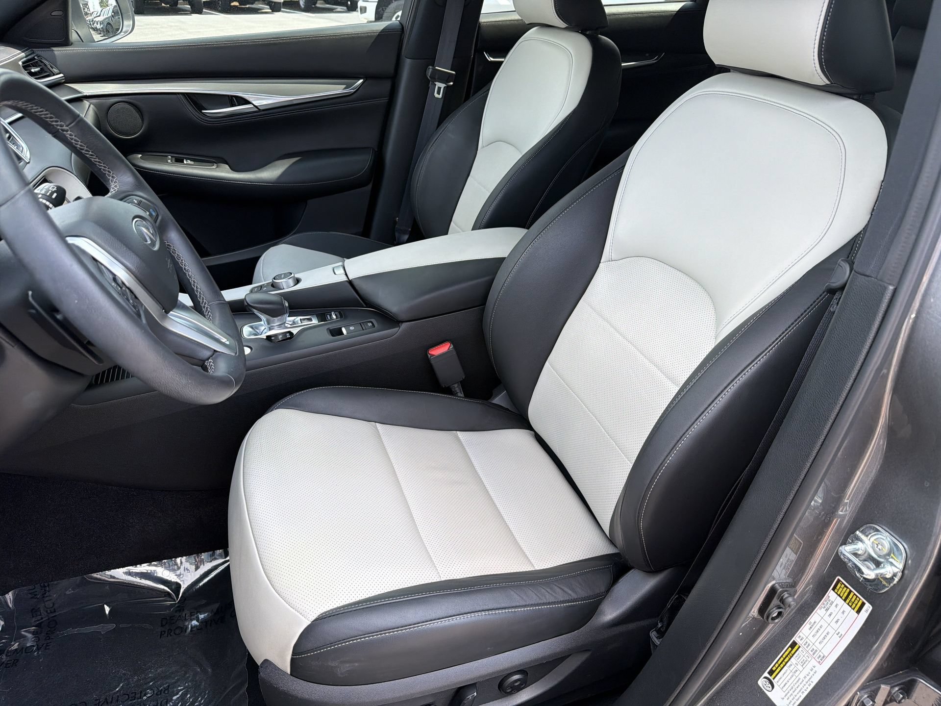 Used 2023 INFINITI QX55 Luxe w/ Cargo Package AWD/4WD image 19