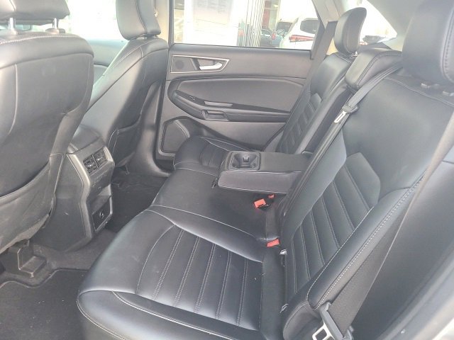 Used 2024 Ford Edge SEL image 13