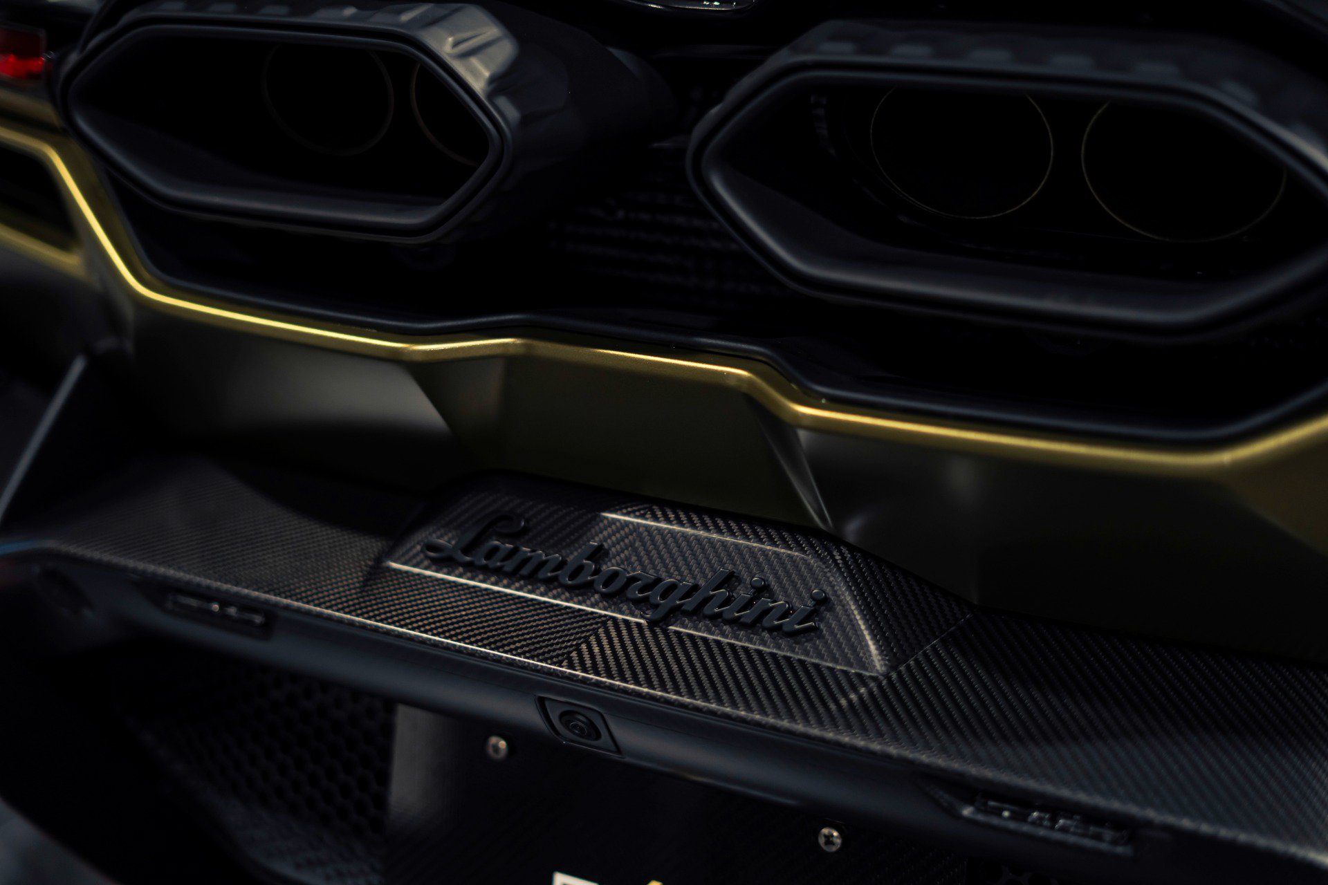 Used 2025 Lamborghini Revuelto AWD/4WD image 39