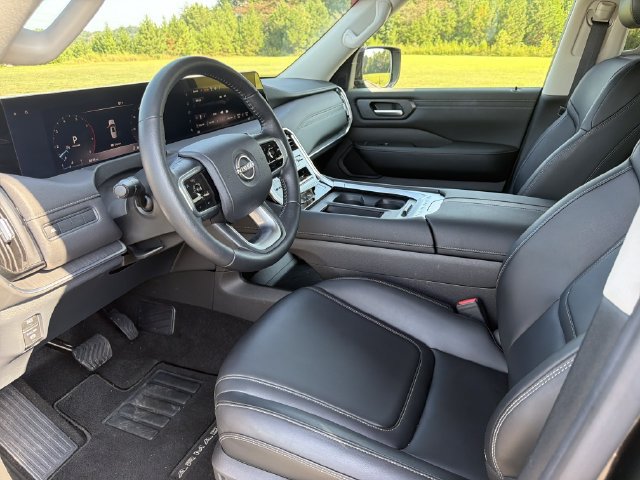 Certified 2025 Nissan Armada SV AWD/4WD image 11